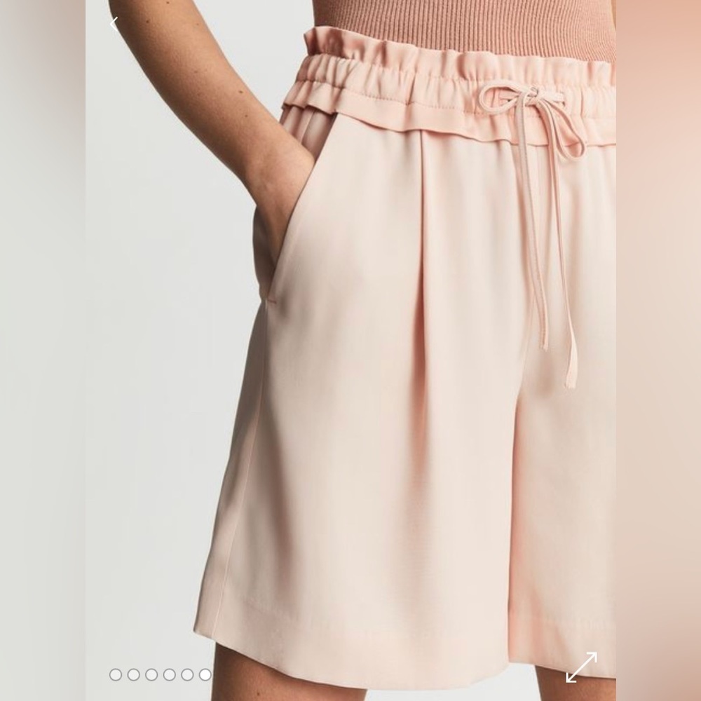 REISS RENI RUFFLE PULL ON SHORTS, SIZE 2 - Picture 4 of 8